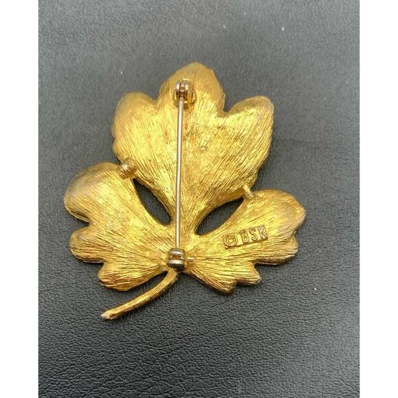 Vintage Beautiful Gold Tone Leaf Brooch Signed BSK - Picture 4 of 4